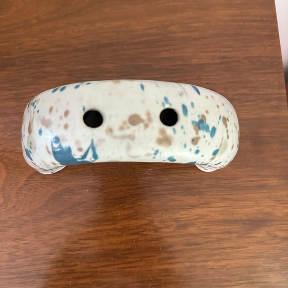 Lucy Michel Arched ceramic vase - Picture 8 of 9